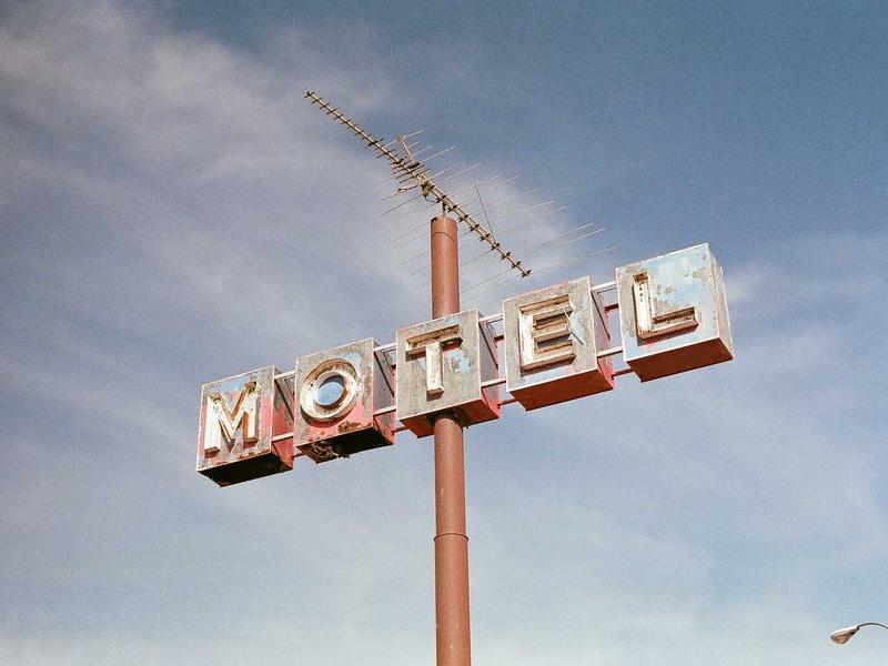大漠孤烟<br>mdttiro.cn 边塞诗酒剑气